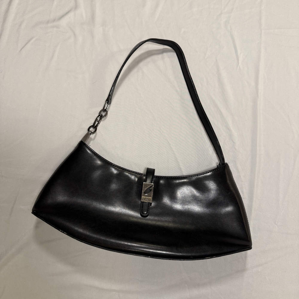 Y2K GUESS Black Leather Shoulder Bag